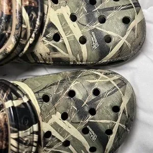 Worn Twice! RealTree Advantage Max Camo Crocs Crocs Classic Realtree Camouflage Slides Clogs Advantage Max  main image 4